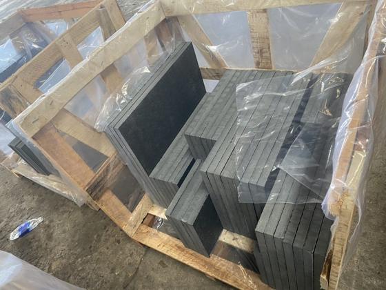 Sản xuất và đóng gói đá bazan tại nhà máy