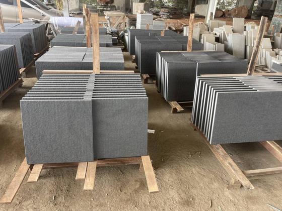Sản xuất và đóng gói đá bazan tại nhà máy