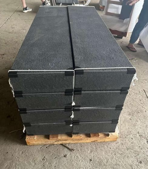 Sản xuất và đóng gói đá bazan tại nhà máy